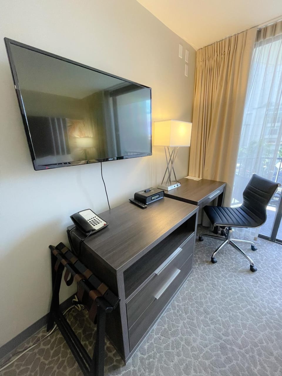 Stylish Aqua Palms Studio Apartment in McCully-Moiliili