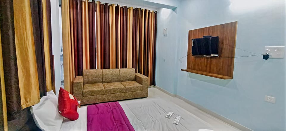 Communal lounge/ TV room, Seating area