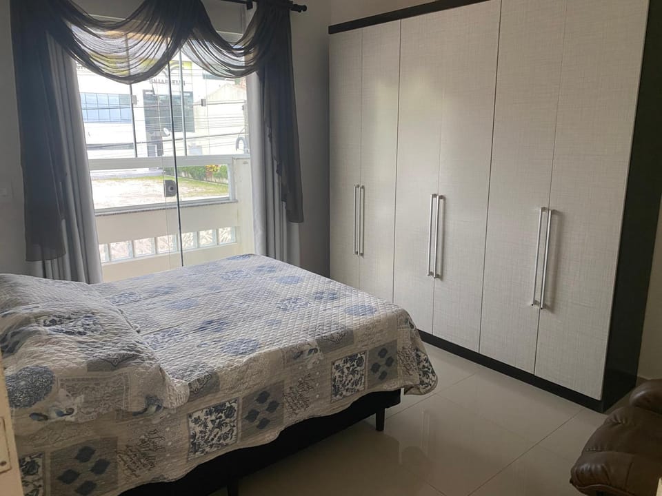 Apartamento 2 Quartos na Praia dos Ingleses a 1km da praia Apartment in Florianopolis