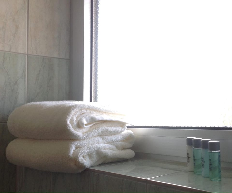 Lanthotellet Hishult Bed and Breakfast in Skåne County