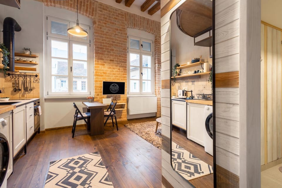 TV and multimedia, Kitchen or kitchenette, oven, pet friendly, stove