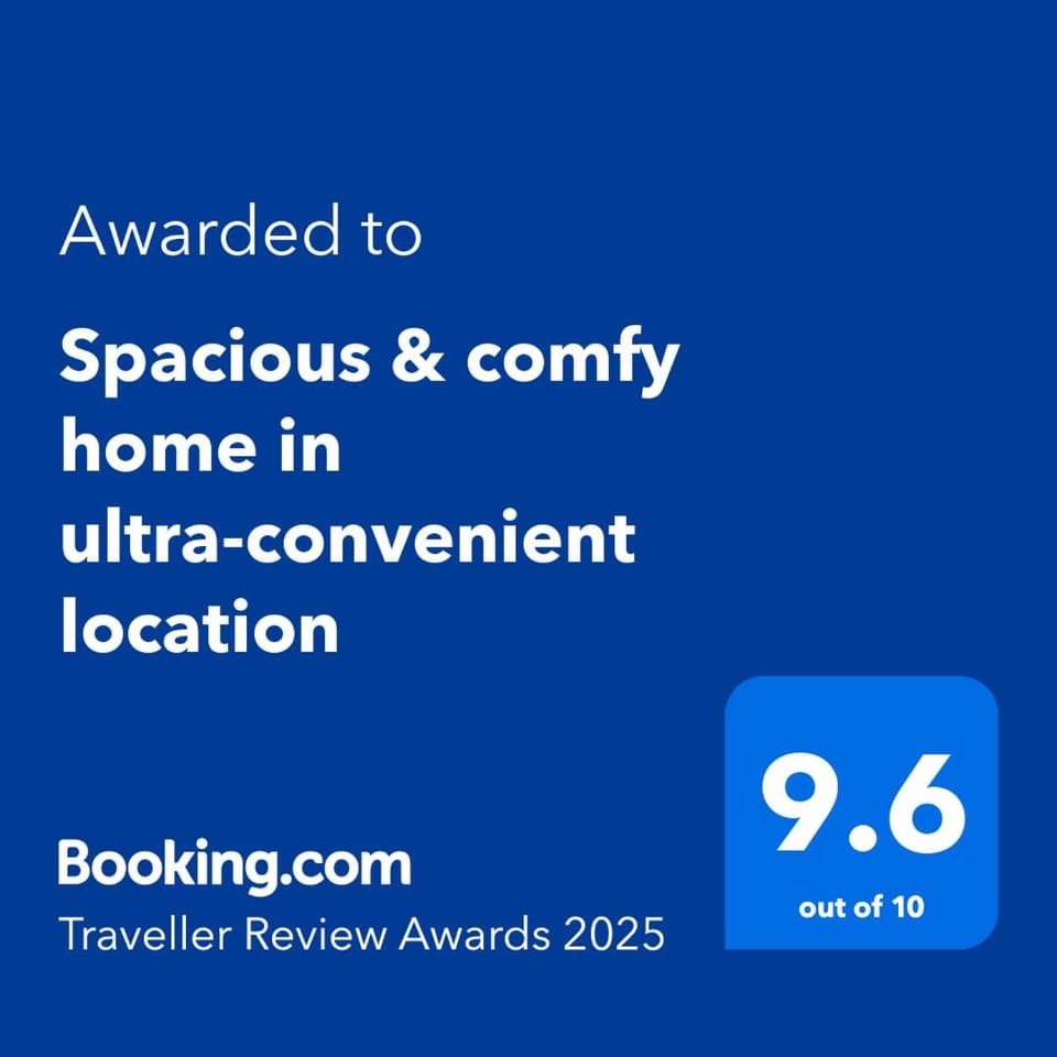 Spacious & comfy home in ultra-convenient location 2025 Traveller Award Winner Apartment in Georgia