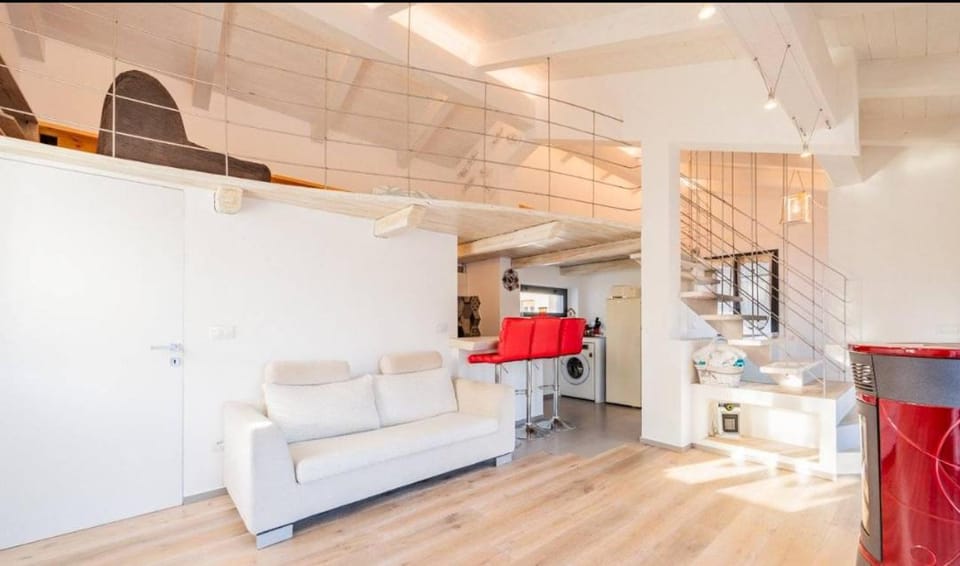 Appartamento Spotorno con ampio terrazzo attrezzato anche con angolo cottura Apartment in Spotorno