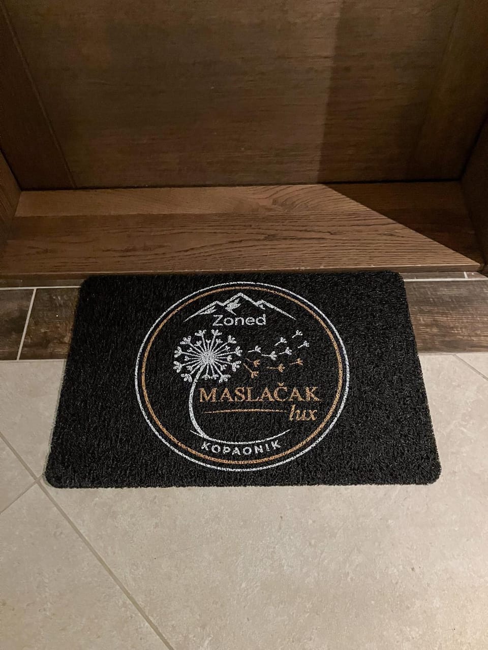 Property logo or sign