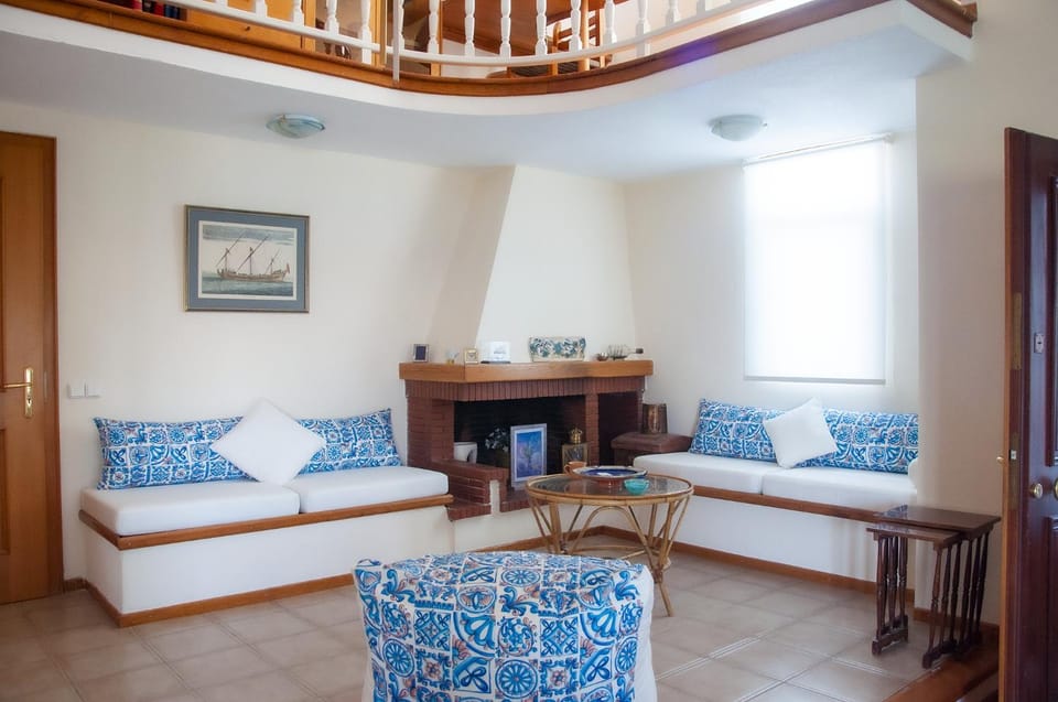 Living room, Seating area, flat iron