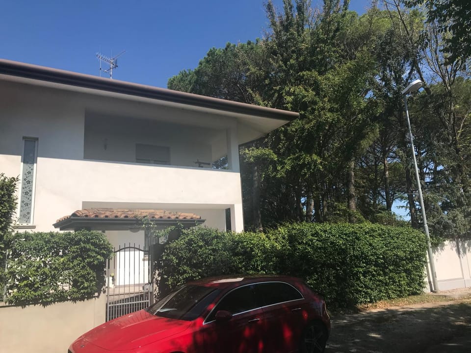 Property building, Parking