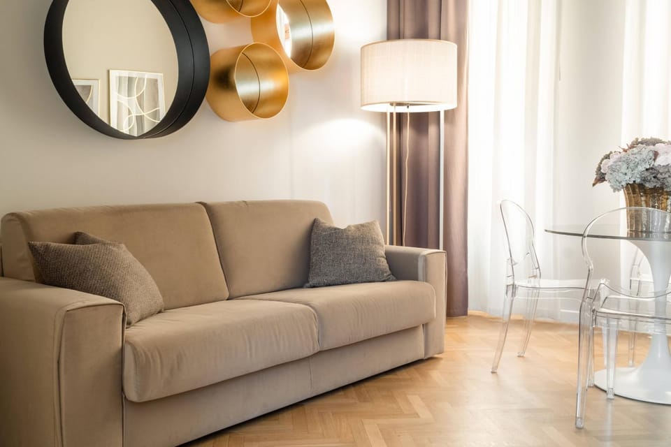 Communal lounge/ TV room, Living room