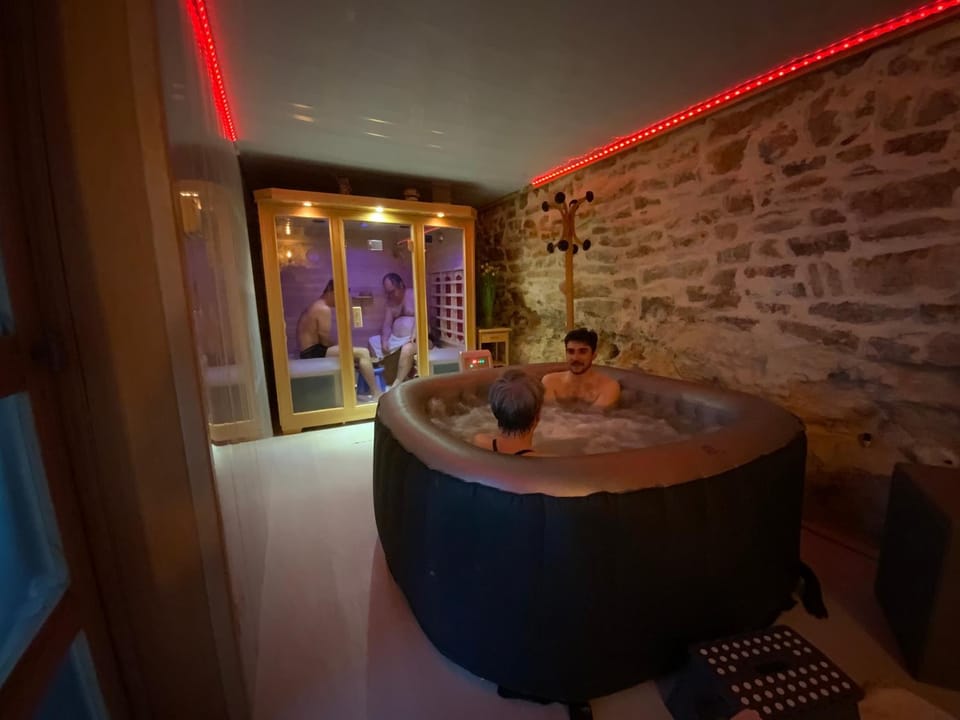 Sauna, Spa and wellness centre/facilities