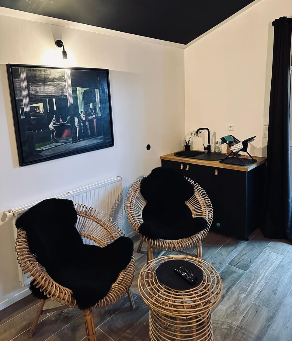Apt 35 m2 Baignoire Balnéo terrasse privée Apartment in Normandy