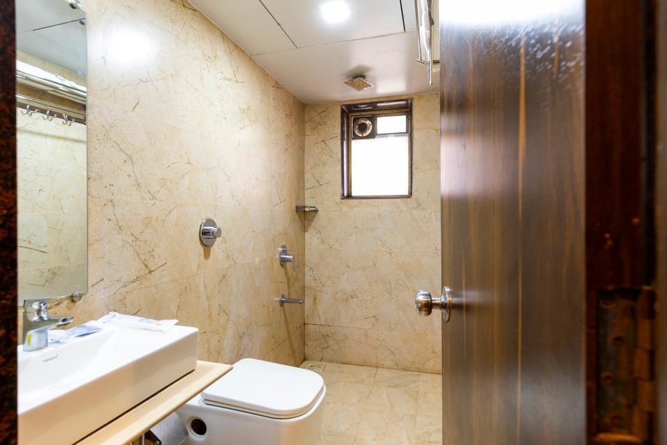 Hotel Embassy Park - BKC Mumbai Hotel in Mumbai