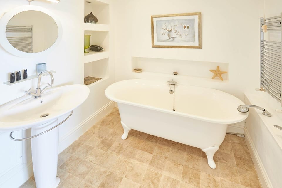 Toilet, Bathroom, Bath