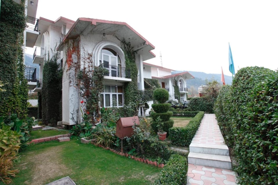 Property building, Garden