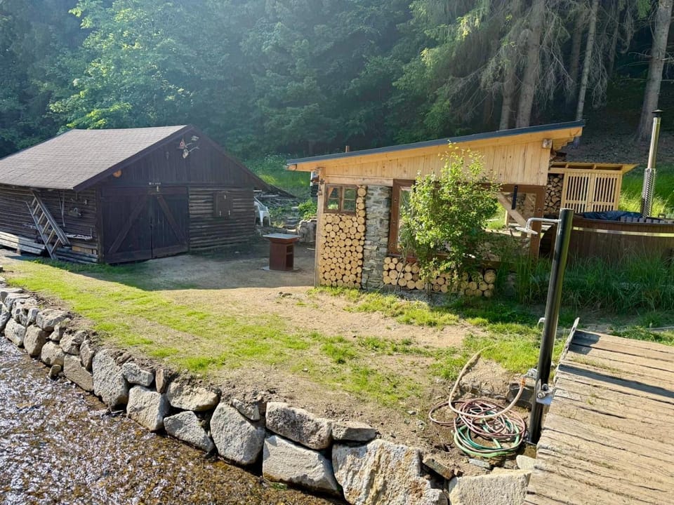Paprsek - Chalupa V Medvědí rokli - Bärengraben Chalet in Lower Silesian Voivodeship