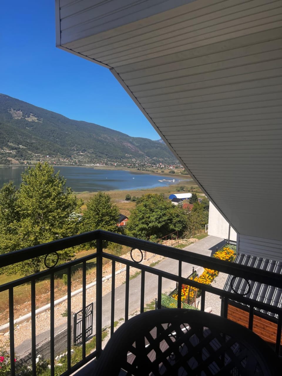 Secret Garden Apartment in Montenegro