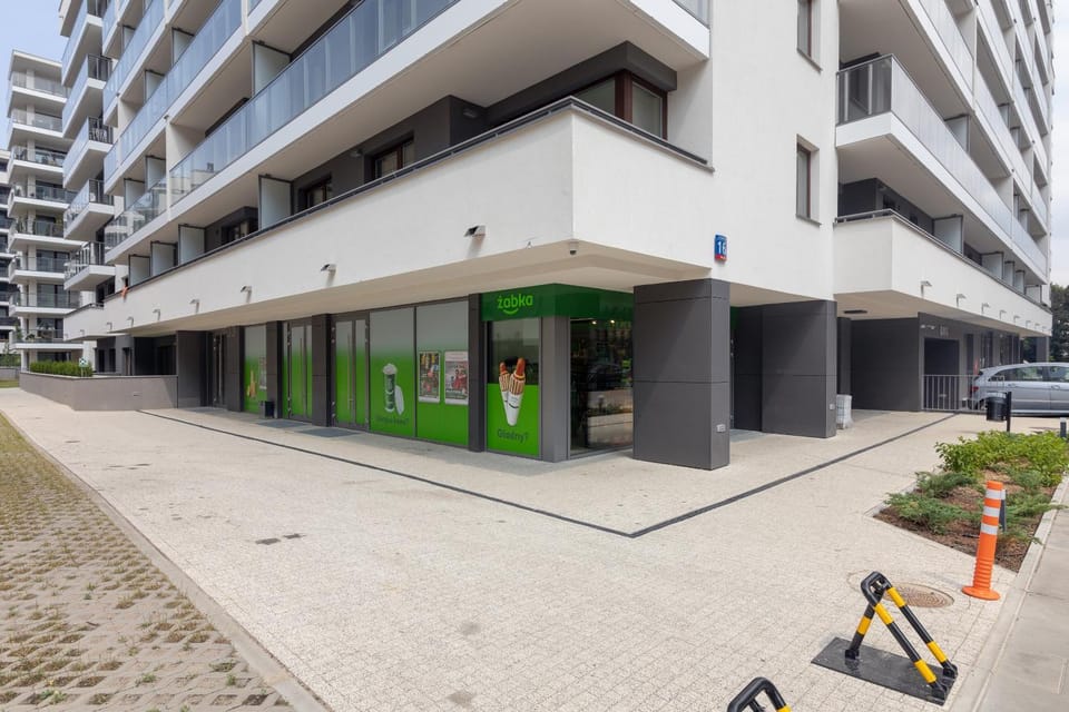 Property building, Facade/entrance