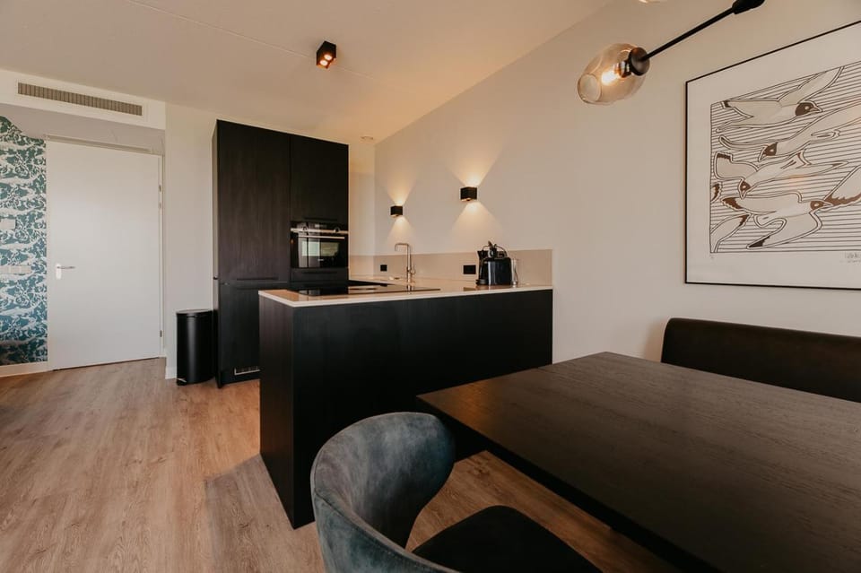 Restaurant/places to eat, Dining area, Windsurfing, Diving, Family, dishwasher, locker, stove, kitchen