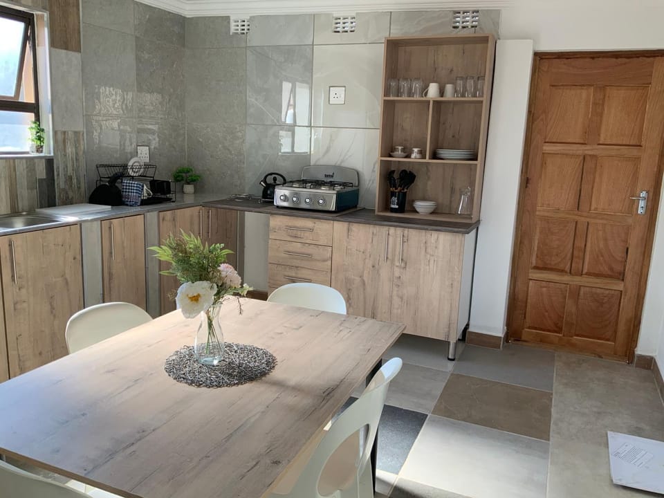 Kitchen or kitchenette, Dining area, Internal: Not applicable to any particular room