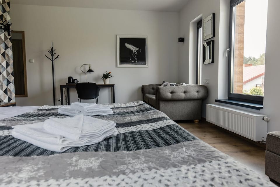 Bed, Other, Other, Other, Photo of the whole room, Bedroom, towels