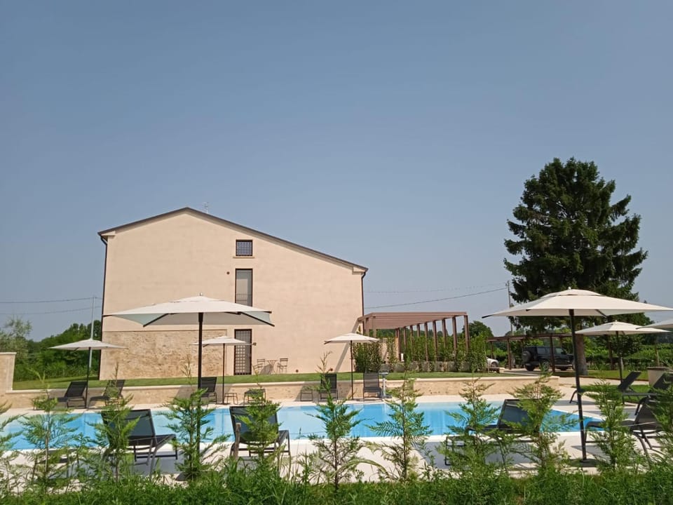 Property building, Swimming pool