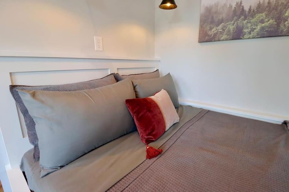 The Franklin Suite at Prince Street Inn Apartment in Alexandria