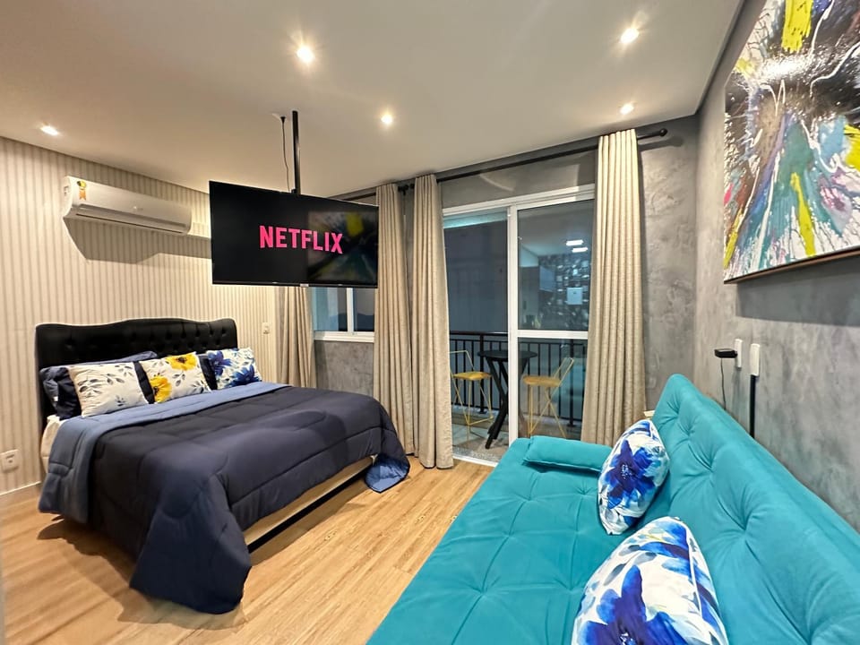 Bed, TV and multimedia, Living room, Photo of the whole room, Bedroom