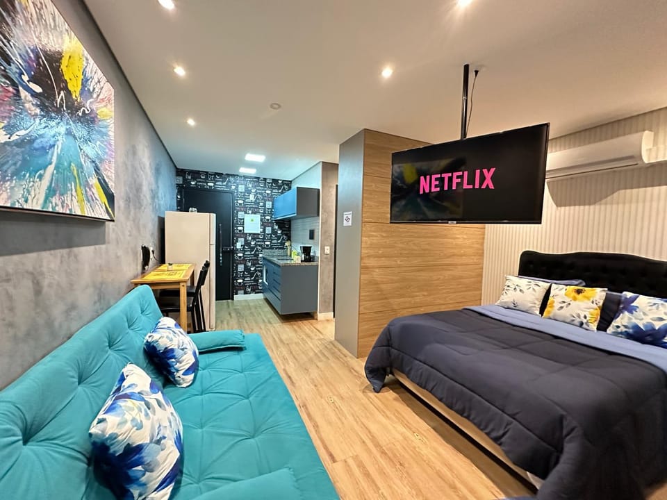 Bed, TV and multimedia, Living room, Photo of the whole room, Bedroom