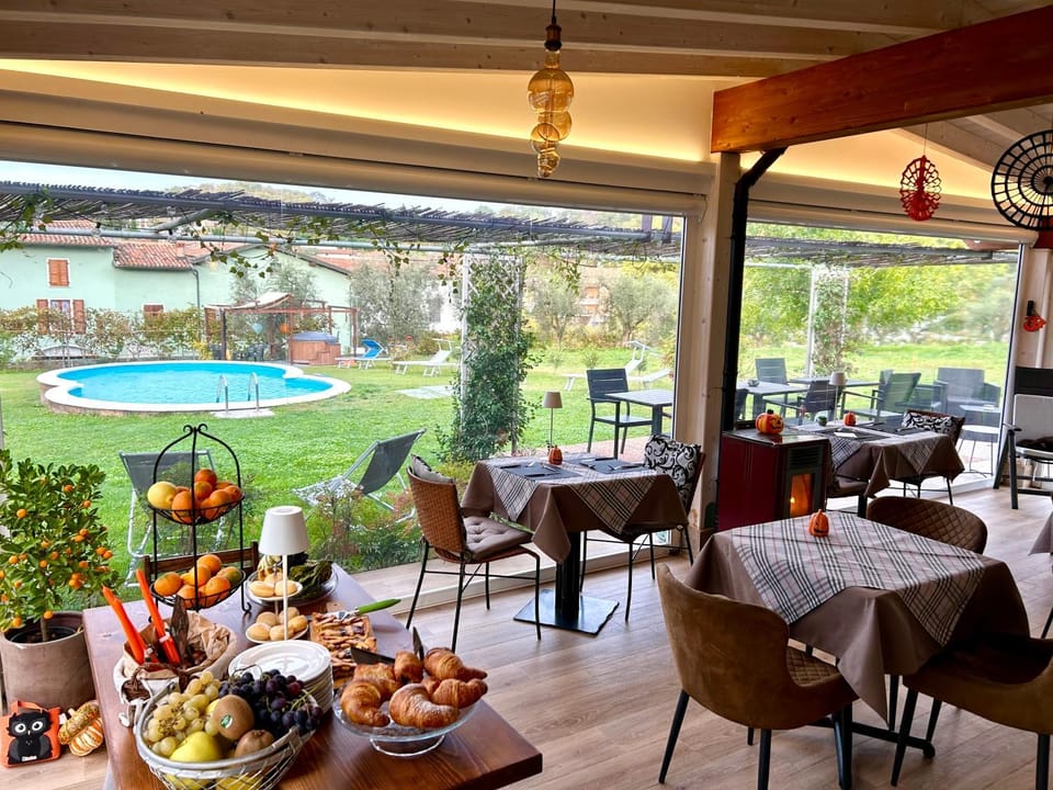 La Casa Di Campagna Sul Garda Bed and Breakfast in Province of Brescia