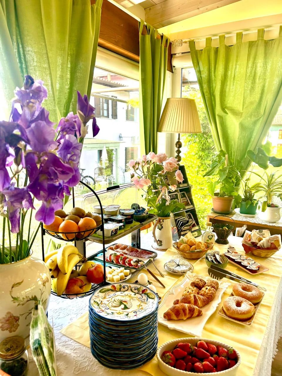 La Casa Di Campagna Sul Garda Bed and Breakfast in Province of Brescia