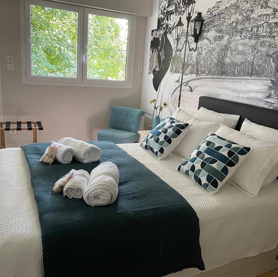 Le Maine N 5 - FLÉAC ANGOULEME - Suite Corto Maltese Bed and Breakfast in Nouvelle-Aquitaine
