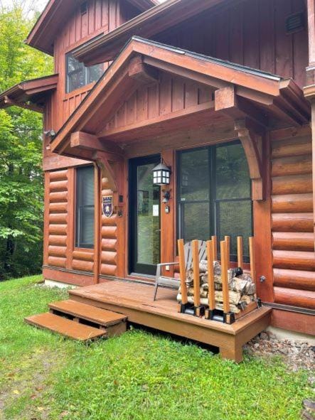 RCNT Chalets Mont-Tremblant Chalet in Ontario