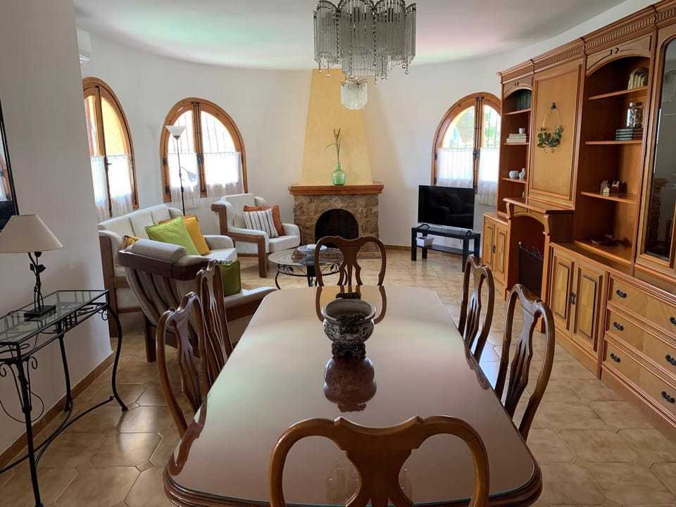 Living room, Photo of the whole room, Dining area, locker, air conditioner
