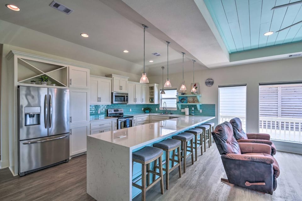 Steps to Gulf: Crystal Beach Home w/ Deck & Views House in Bolivar Peninsula