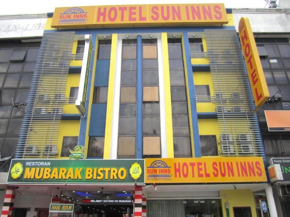 Property building, Facade/entrance, Property logo or sign