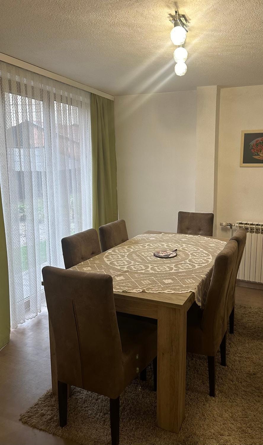 Seating area, Dining area