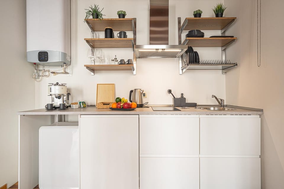 Coffee/tea facilities, Kitchen or kitchenette
