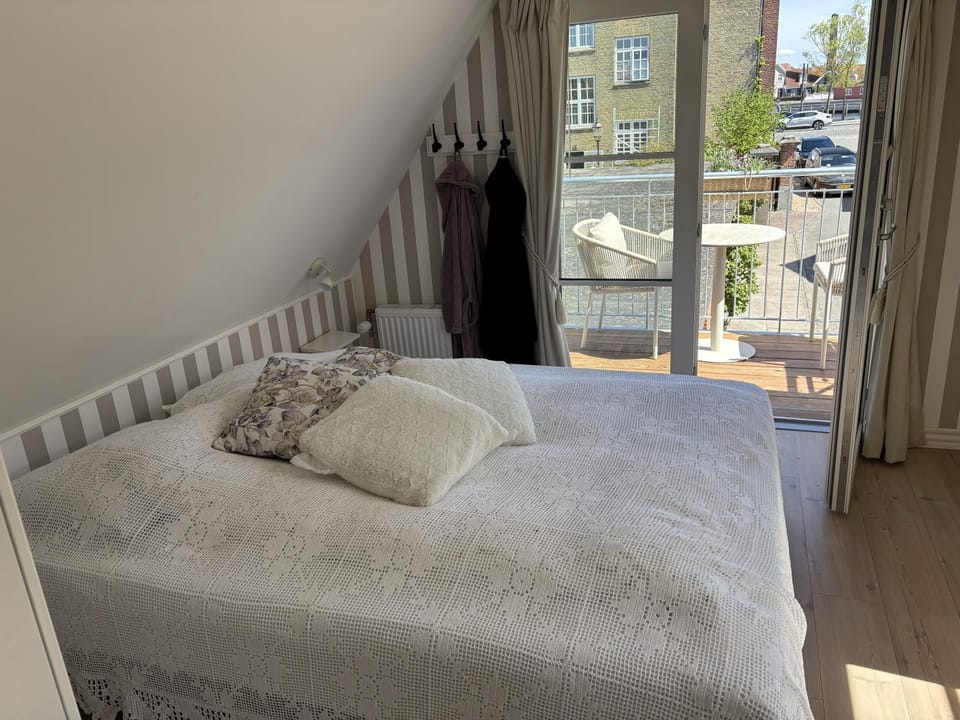 Eksklusiv penthouselejlighed med altan og havnekik Apartment in Region of Southern Denmark