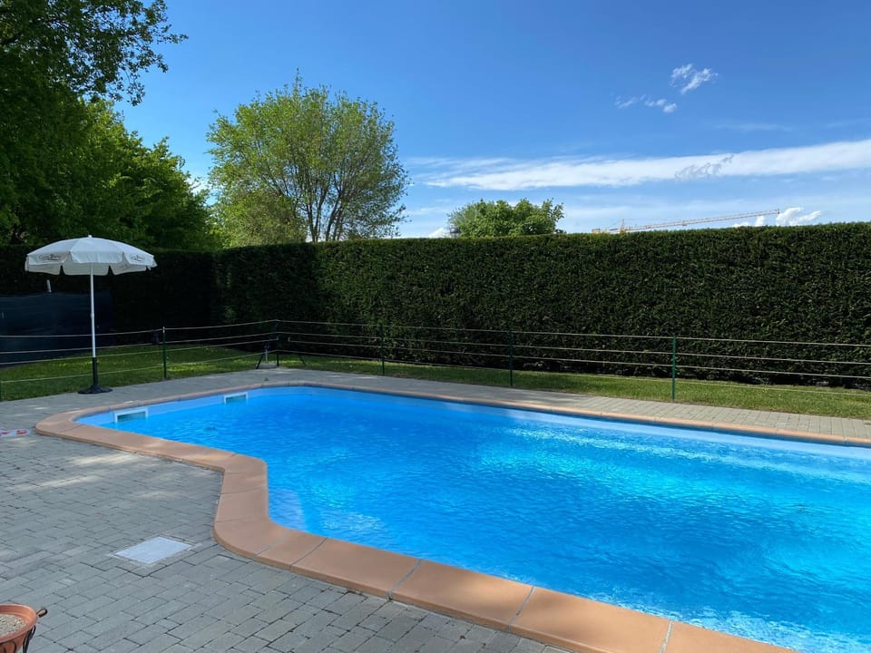 Other, Swimming pool, acessibility