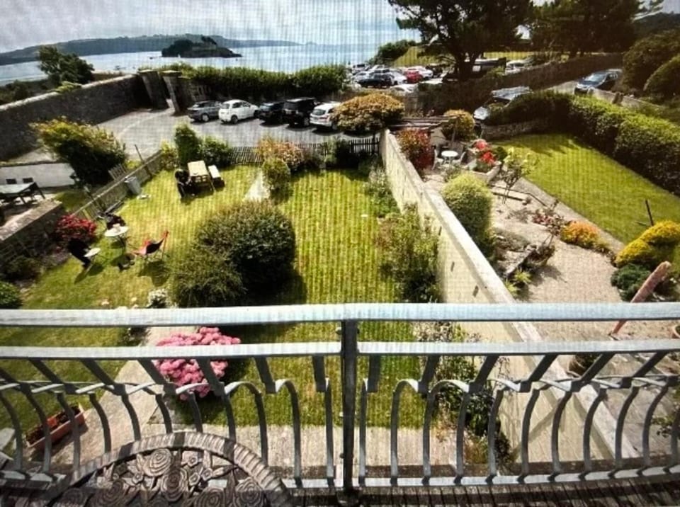 Beautiful Sea Front Cottage in the Ocean City House in Plymouth