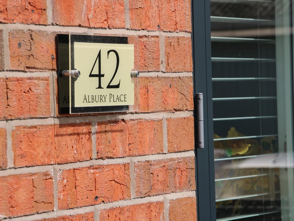 42 Albury Place Apartment in Shrewsbury