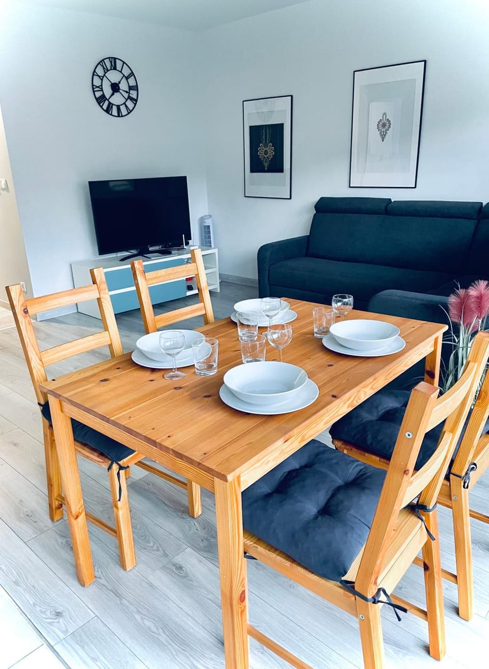 Communal lounge/ TV room, Living room, Dining area