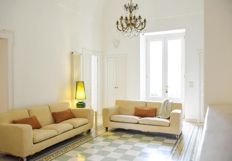 Property building, Living room