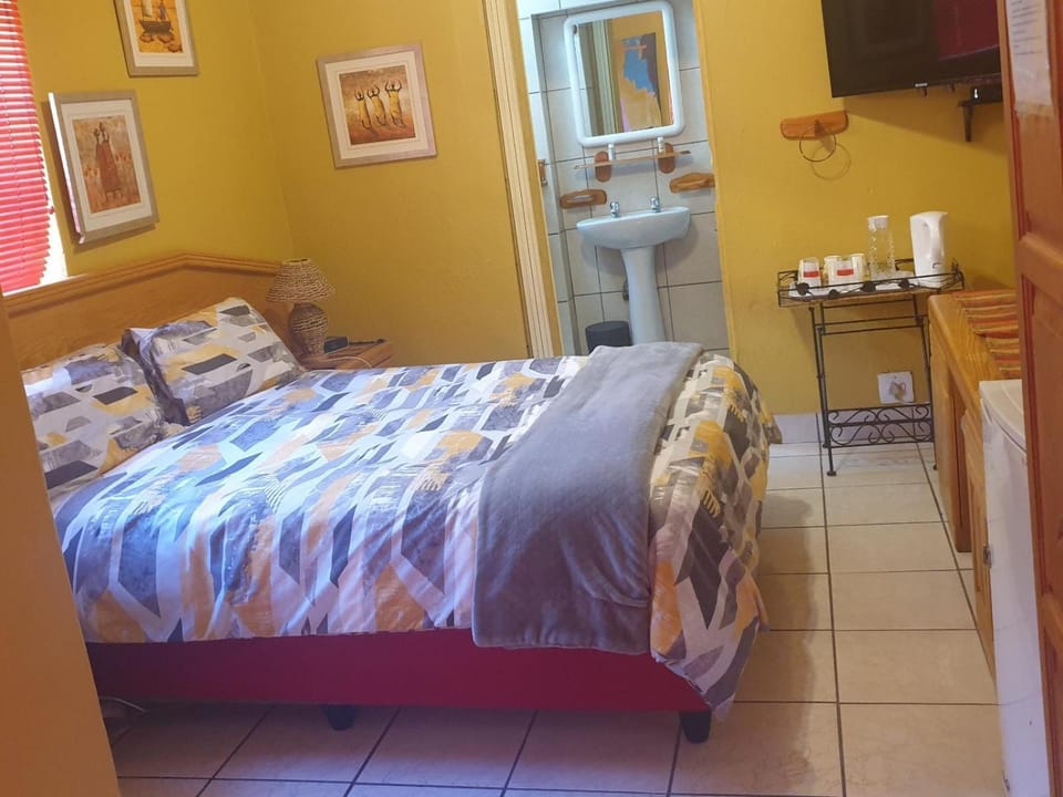 Bed, Bathroom, Coffee/tea facilities, towels