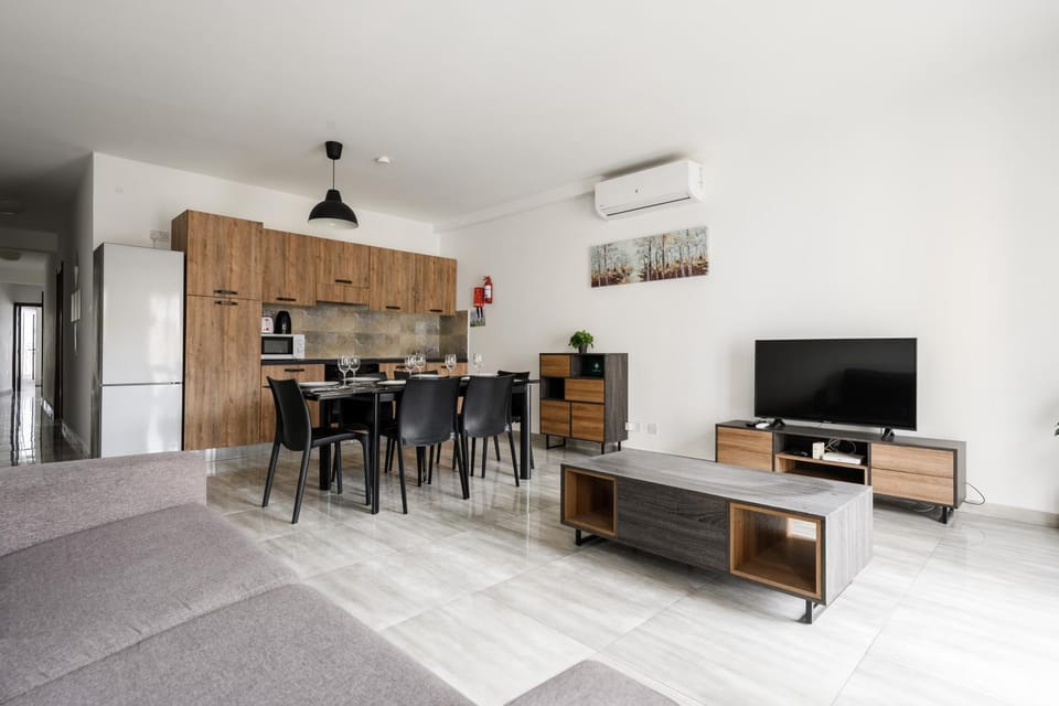 Living room, Dinner