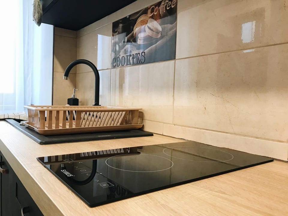 Kitchen or kitchenette, stove, kitchen