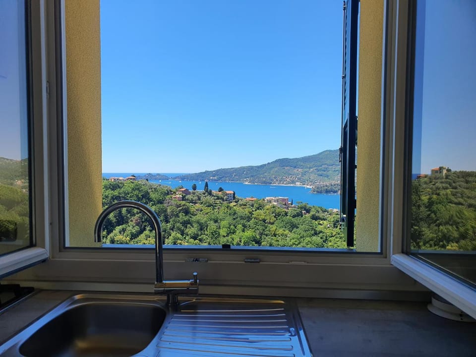 Villa Joana Apartment in Liguria