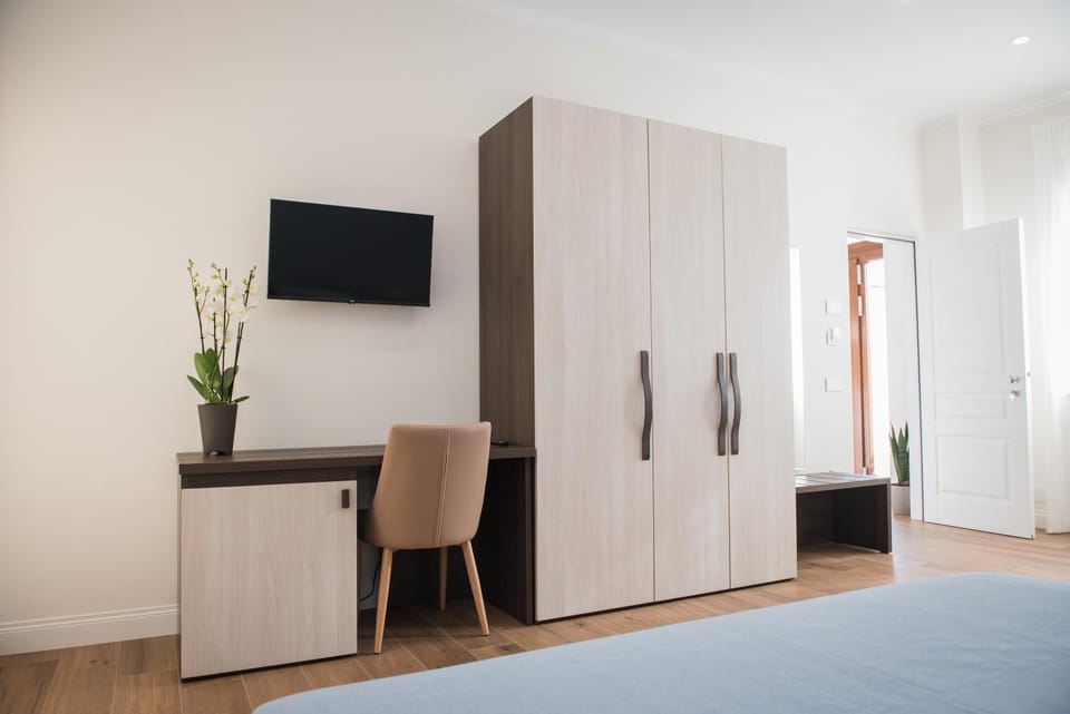 TV and multimedia, Bedroom