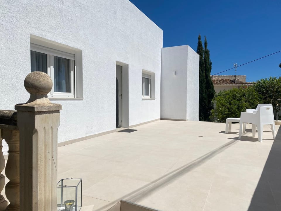 Property building, Balcony/Terrace