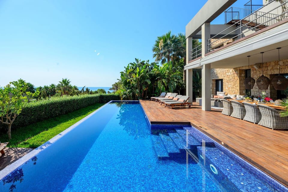 View (from property/room), Balcony/Terrace, Pool view, Swimming pool, Swimming pool, sunbed