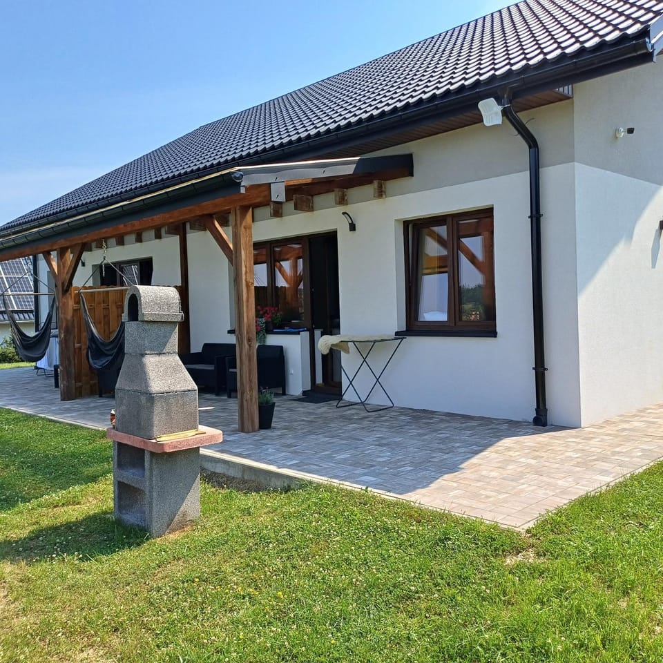 Zagroda Wataha 782 305 923 Apartment in Slovakia