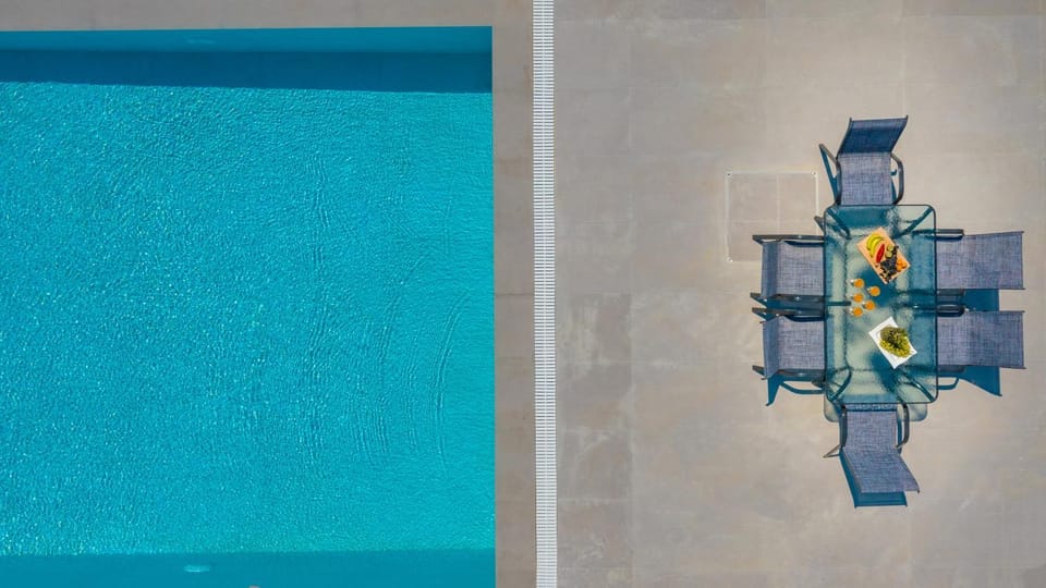 Swimming pool, Swimming pool, Breakfast
